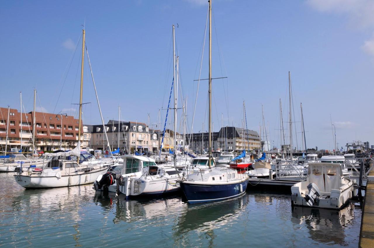 Appartement Pres Du Port Centre Et Plage - Vue Mer Courseulles-sur-Mer Exterior photo