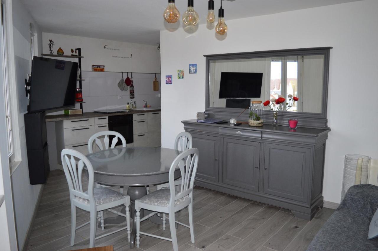 Appartement Pres Du Port Centre Et Plage - Vue Mer Courseulles-sur-Mer Exterior photo